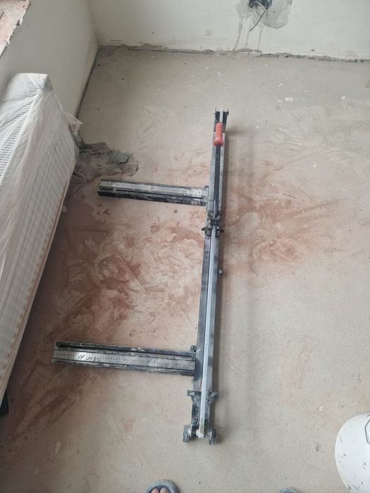 Срочно продаю плиткорез