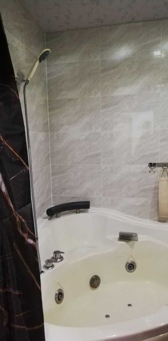 Участок 6 соток с 2 мя домами