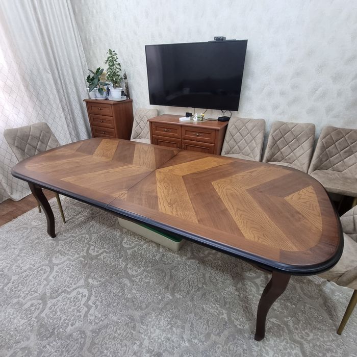 Стол чистое дерево