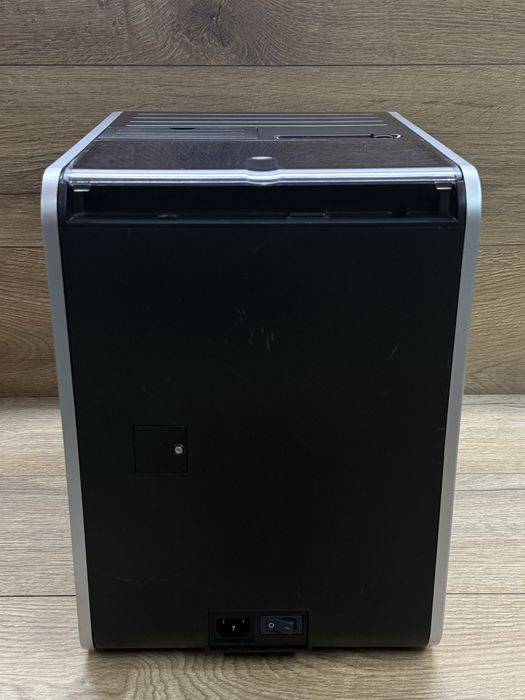 Продавам кафемашина Saeco Moltio Type:HD8769