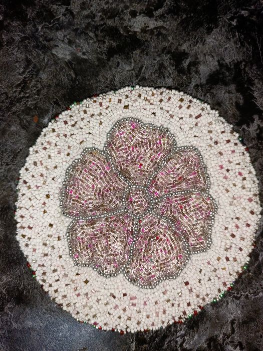 Подставка под горячее из бисера