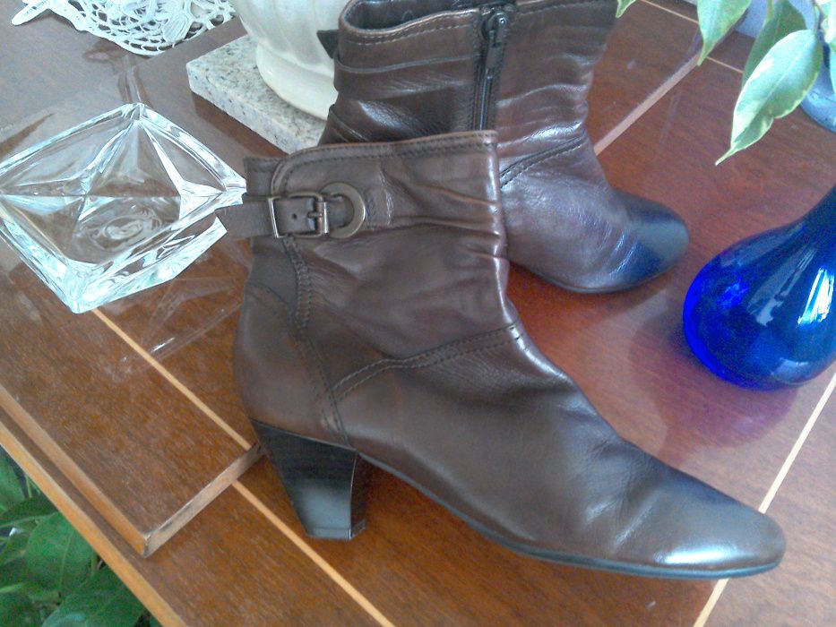 Ghete (botine) de piele, damă, mărimea 37