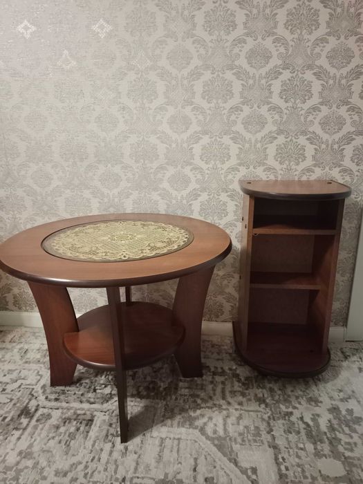 Журнальный столик с тумбочкой