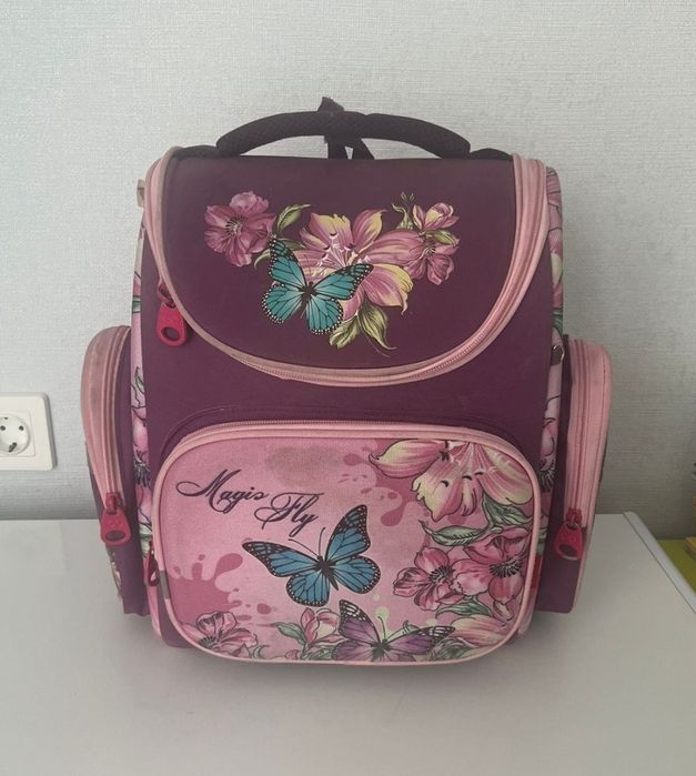 Продам рюкзак школьный