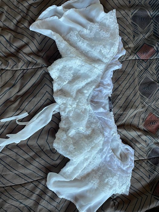 Alessa топ с дантела