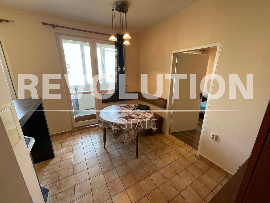 Четиристаен апартамент  в гр.Варна, Чаталджа!