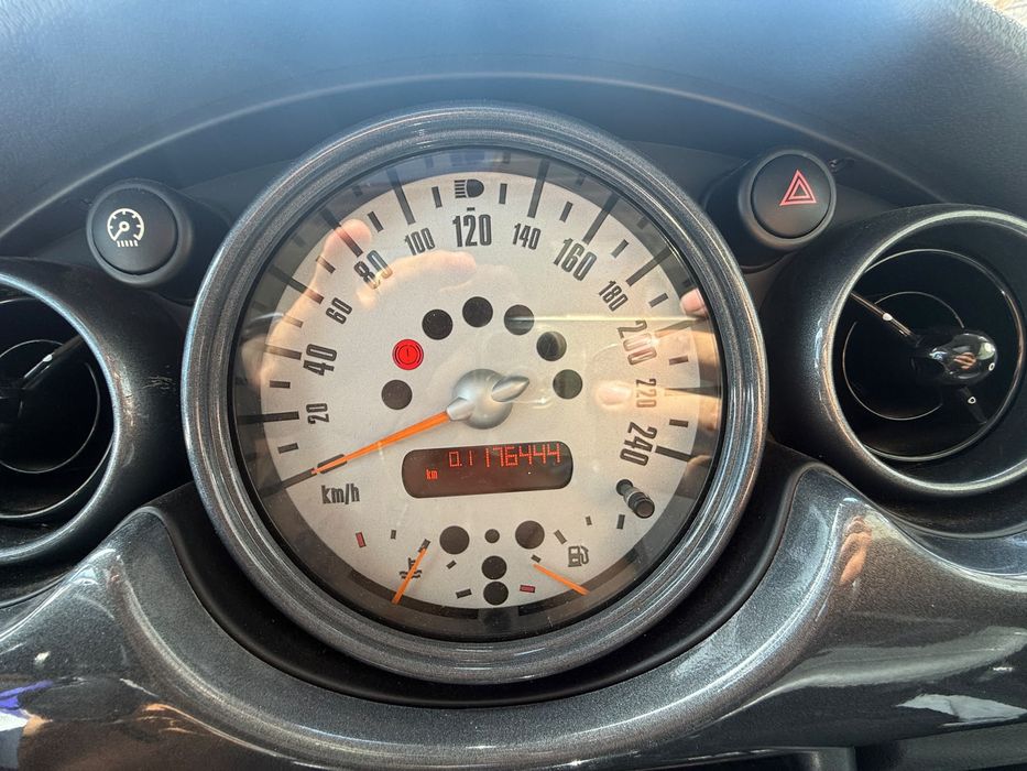 Mini cooper recent adus in tara