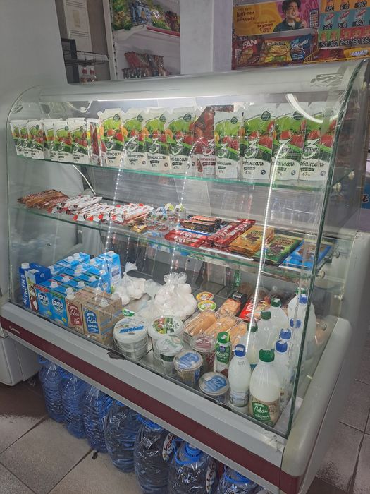Холодильник витрина