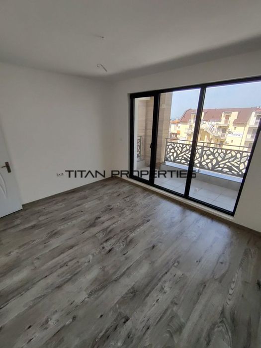 Продава се Двустаен апартамент в Бургас, Долно Езерово - 76 кв.м за 2000 €/кв.м - Снимка #5