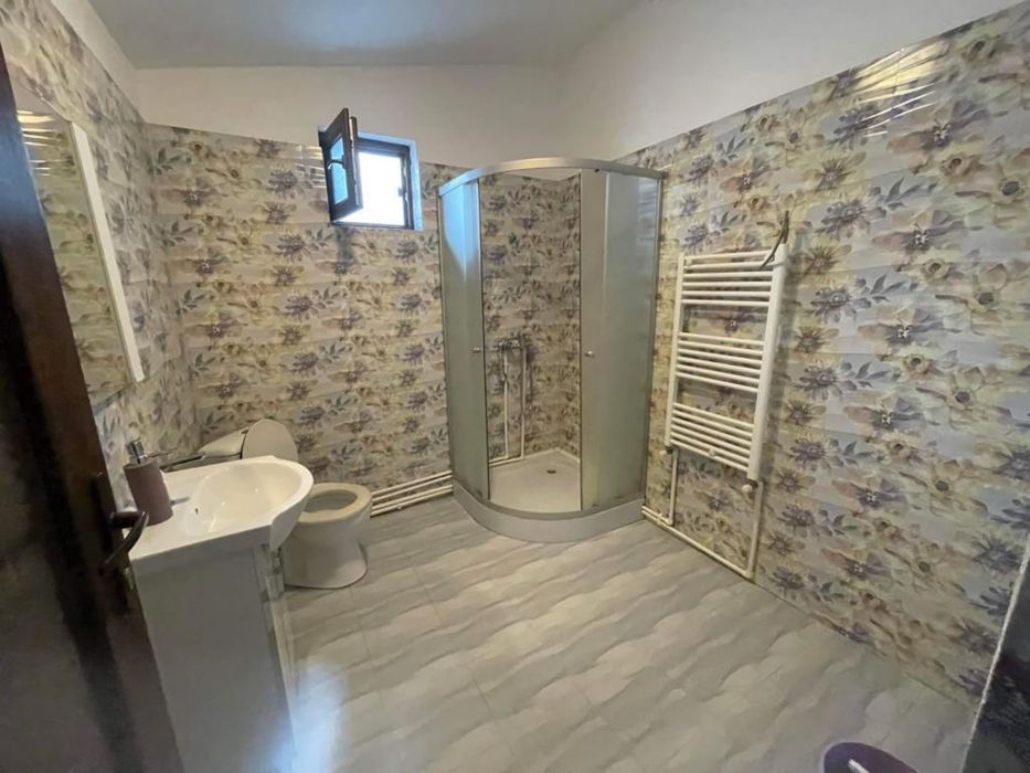 Inchiriez apartament pe termen lung in Navodari