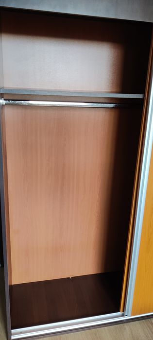 Vand set mobila dormitor, dulap, pat, noptiera si birou.