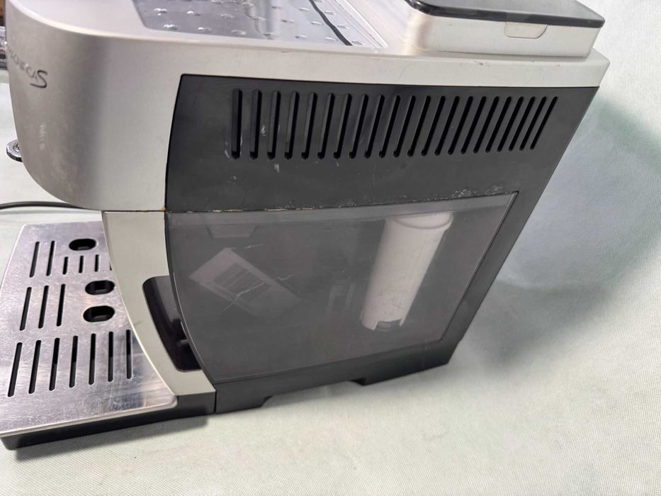 Кафемашина -  Delonghi Magnifica S / 1450W / 15 bar