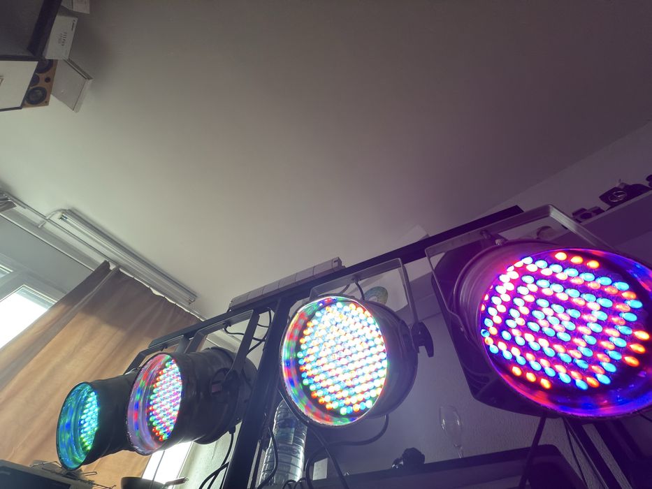 Vand pupitru DJ masa consola playere stand si schela 3 in 1