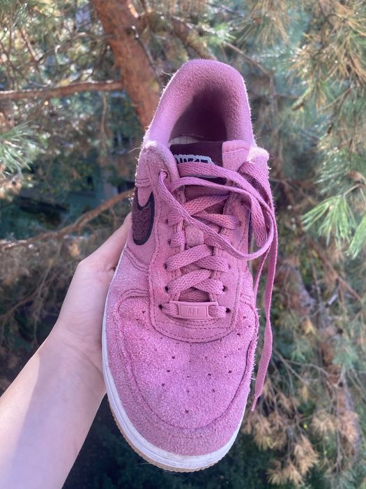 NIKE W AIR FORCE 1 '07 SE Desert Berry/ Black-Burgundy Crush