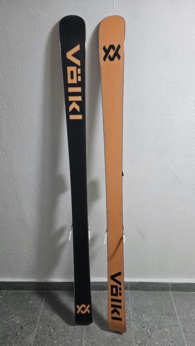 Völkl Revolt 86, 172 cm, freestyle, cu legături incluse