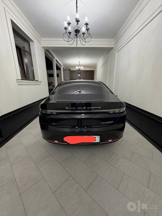Byd Chazor Flagship full
