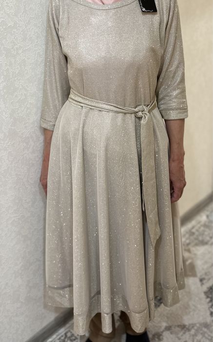 Платье новое блестящее