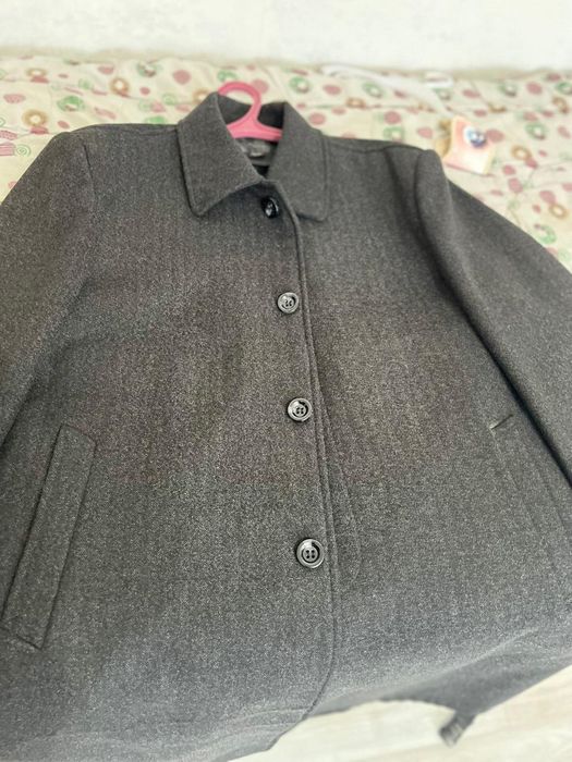 Продам пальто весна-осень