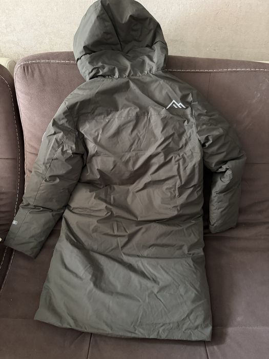 Продам пуховик на мальчика