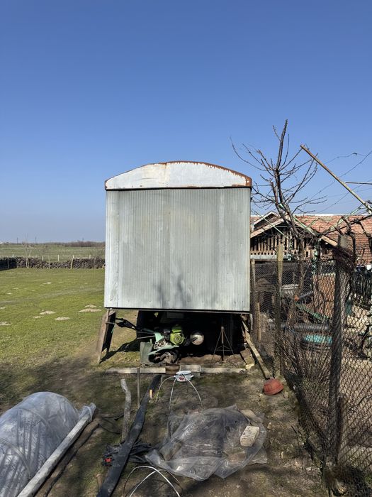 Фургон за пчелари