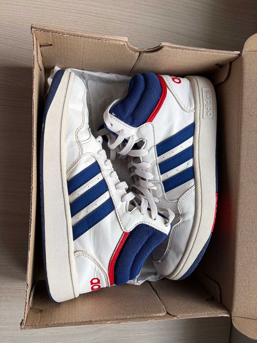 Продавам маратонки Adidas