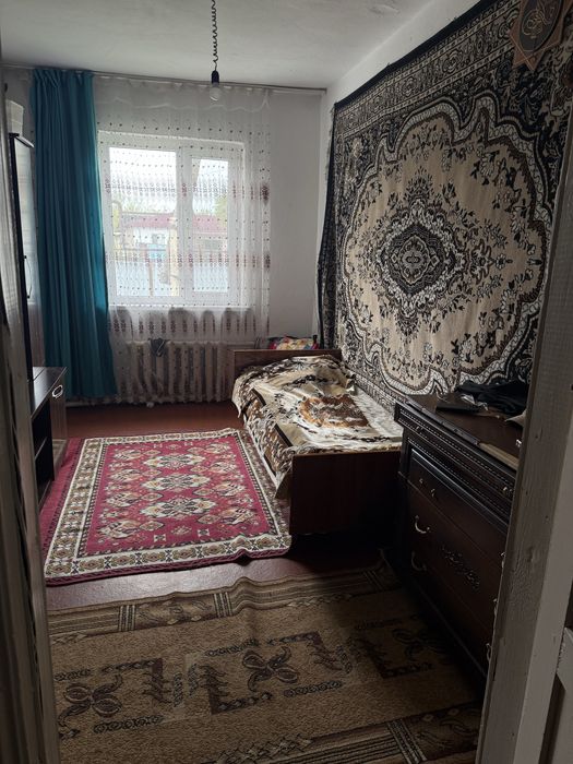 6 комнатный дом, 20 сот. Земли,