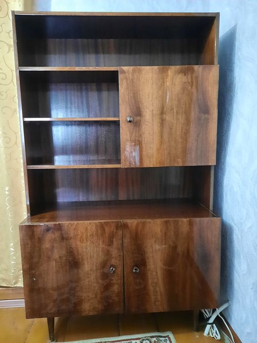 Срочно продам шкаф