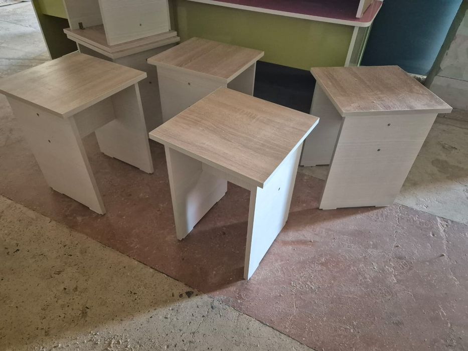 Табуретка новый.