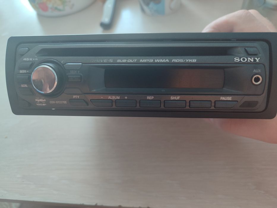 Продам магнитолу