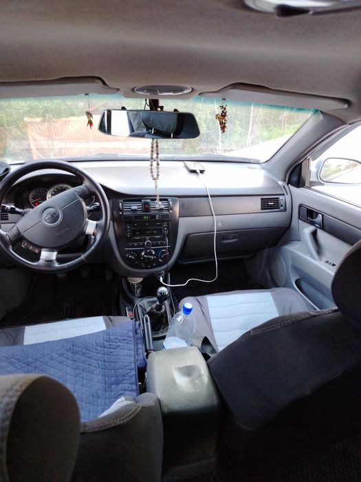 Lasetti sotiladi naxt kelishadigan joyi bor srochna