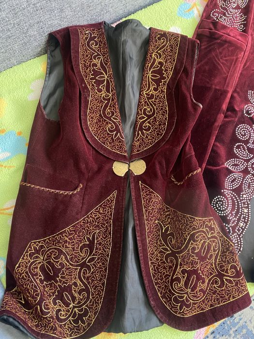 Продам камзолы