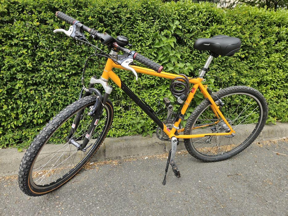 vând bicicletă 27 viteze