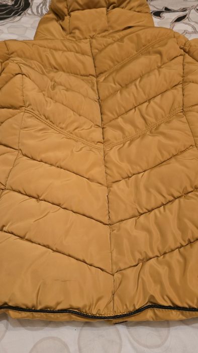 Продавам зимно  дамско яке