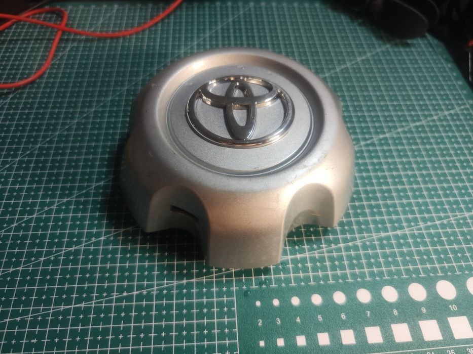 Колпак диска Тайота Прадо 120