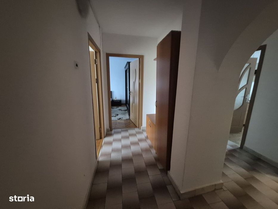 Apartament 4 camere Centru , mobilat și utilat