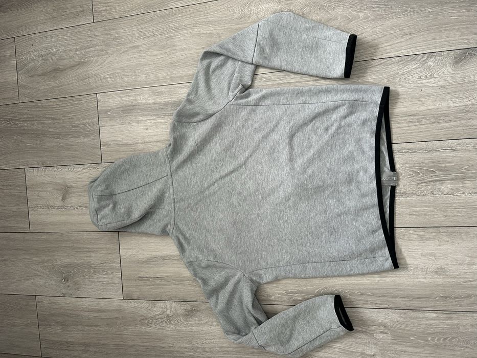 Nike Tech fara defecte