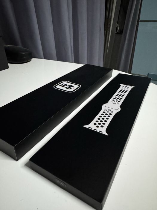 Apple Watch SE Nike Edition