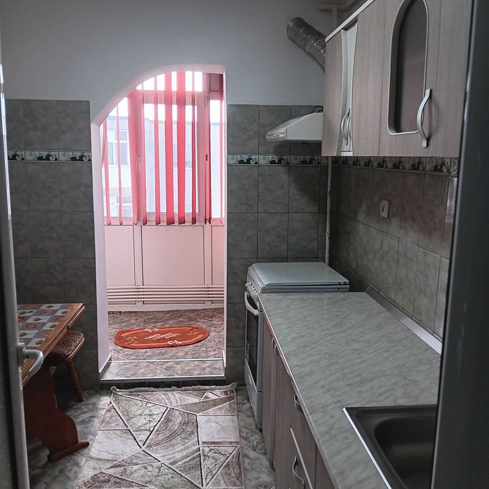 Inchiriez apartament 2 camere