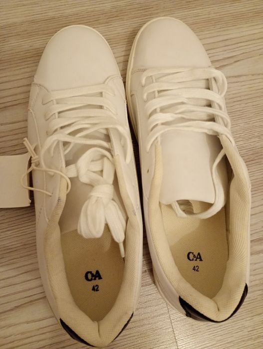 Adidași albi C&A 42