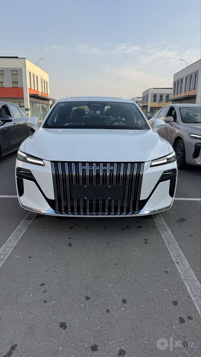 Roewe M7 DMH 2026 ENG FULI Gibrid 2050 km oq