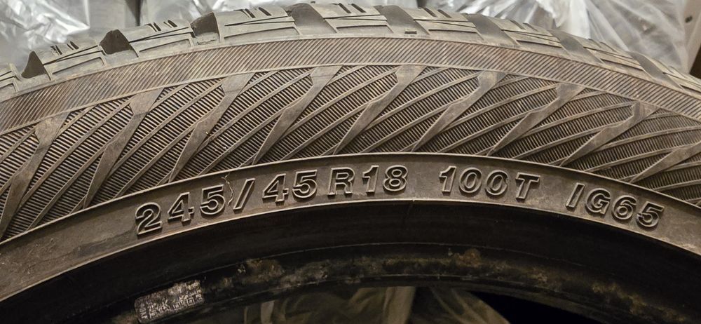Yokohama 245 45 r18