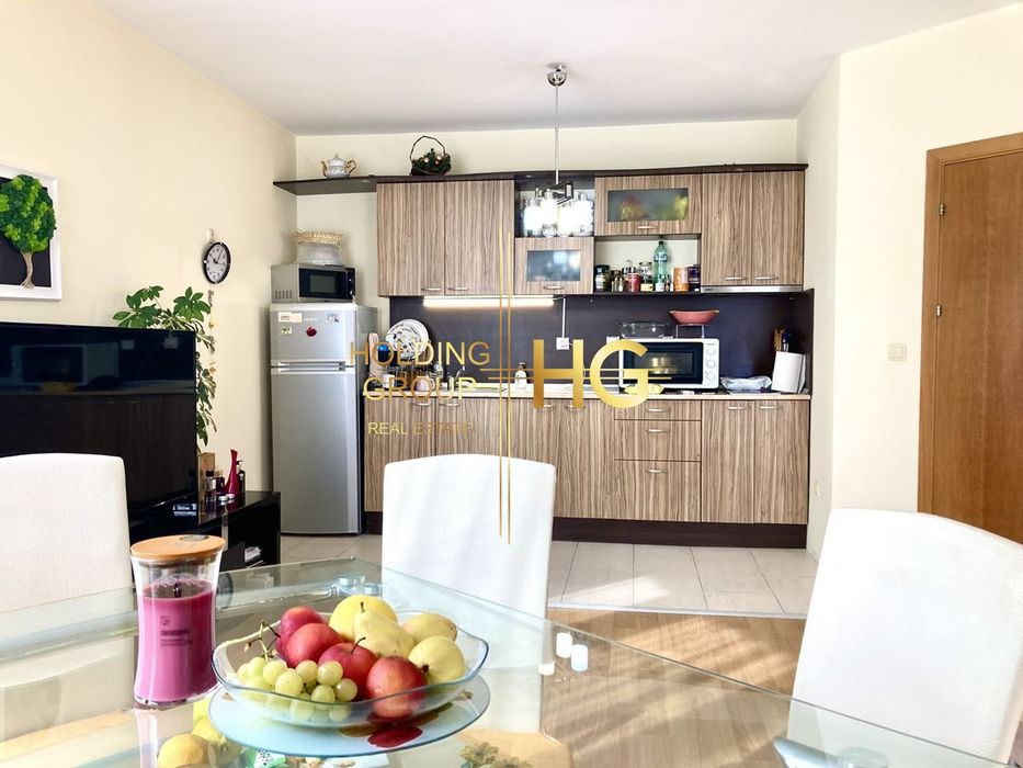 Продава се Двустаен апартамент в к.к. Св.Св. Константин и Елена - 70 кв.м за 2272 €/кв.м - Снимка #2