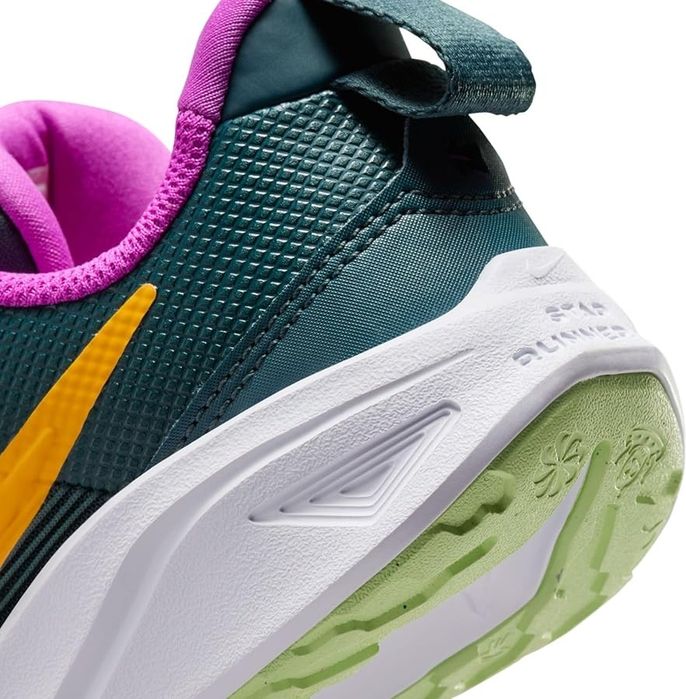 Нови!!! Детски маратонки Nike Star Runner