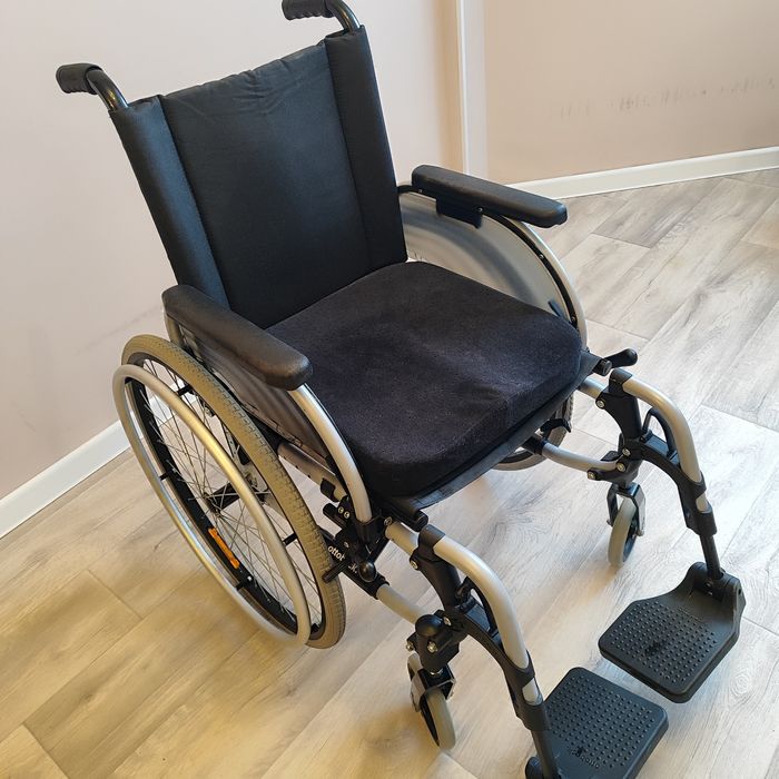 Кресло- коляска для инвалидов Ottoboсk Старт