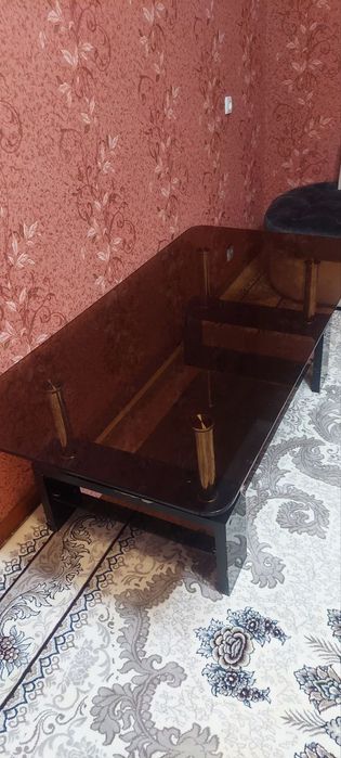 Стол для гостиный.