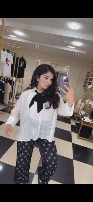 Срочно Продам кофту за пол цену шанел с биркой люкс качества М ка