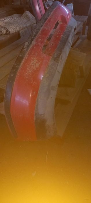 Продам двери на Мазду323F в сборе