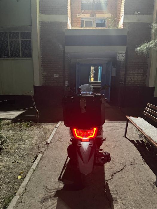 Skuter m maxs  benzinlik