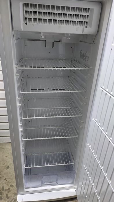 Продам морозильник