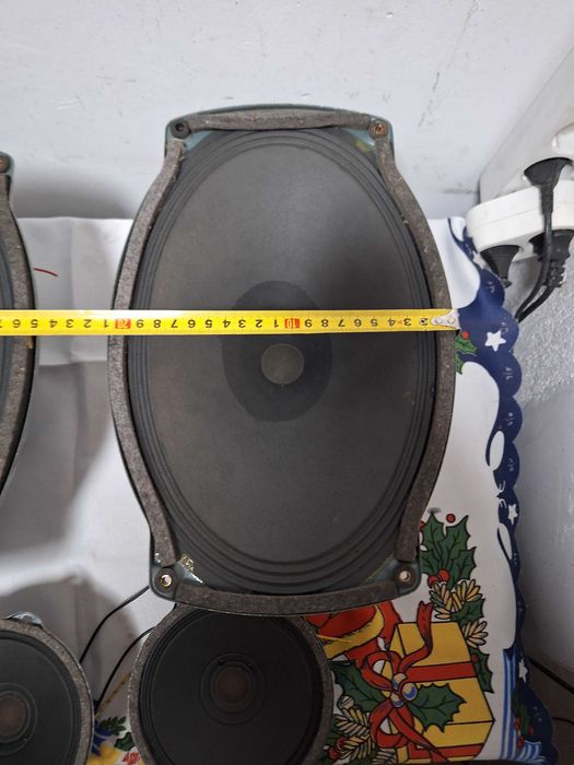 Difuzoare ovale magnet ALNICO dim 32 L cu 21 latime